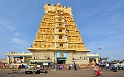 chamundi_temple_mysore_taxi