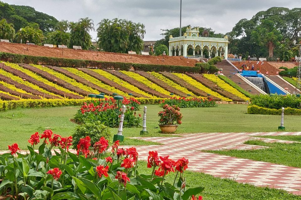 KRS Dam and Brindavan Gardens musical fountain local tour package